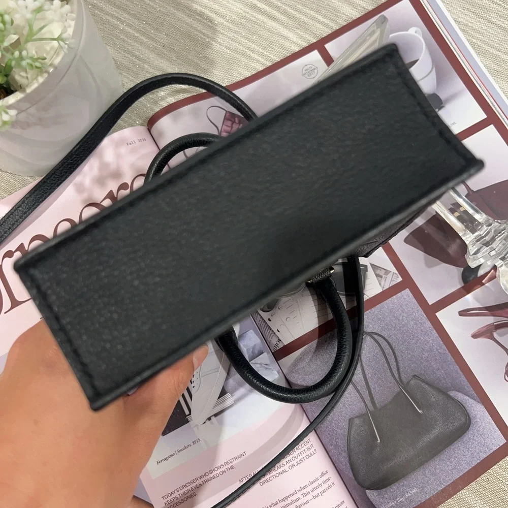 Louis Vuitton Black Monogram mini Tote Bag - Picture 11 of 16